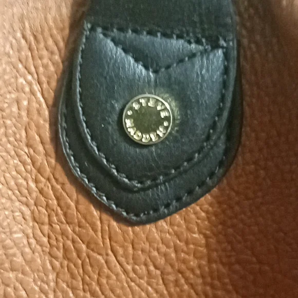 Steve Madden Large Hobo Faux Leather Purse - Picture 2 of 7